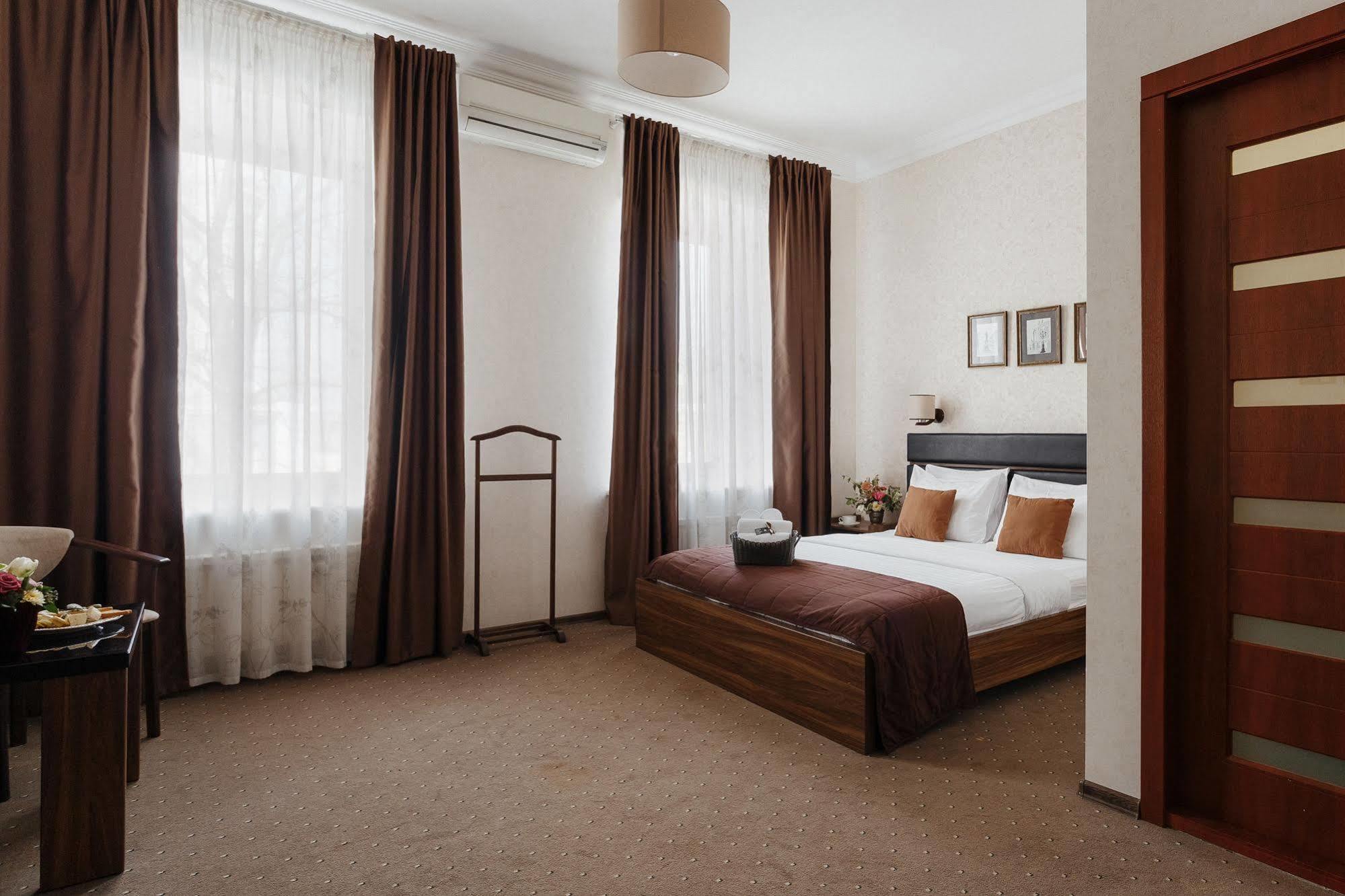 Noname Hotel Odessa Esterno foto