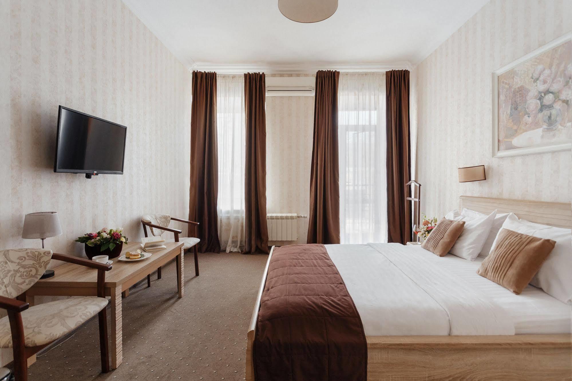 Noname Hotel Odessa Esterno foto